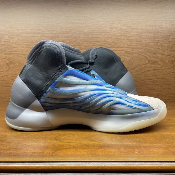 Yeezy QNTM (Quantum) Basket Ball Size 9.5 main image 9